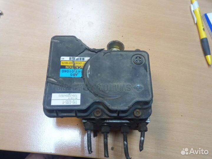 89541-01040 Блок ABS Тойота Матрикс