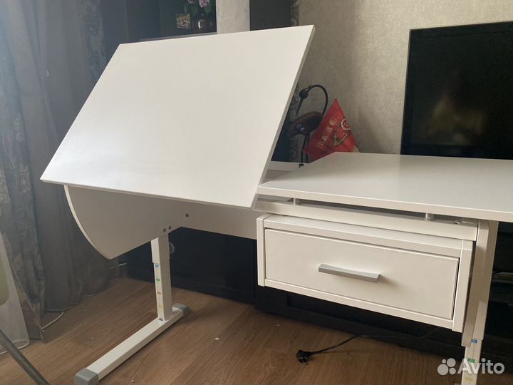 Школьная парта растущая