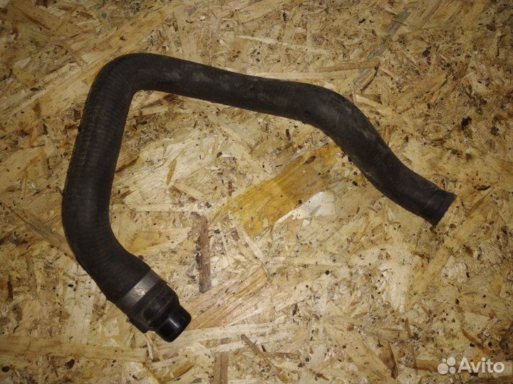 Патрубок системы охлаждения Mercedes Vito W639 2.2
