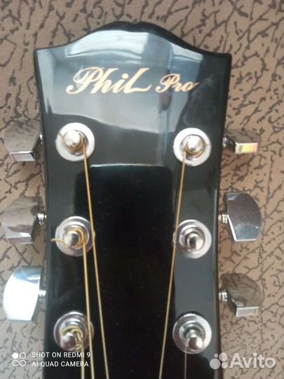 Гитара новая