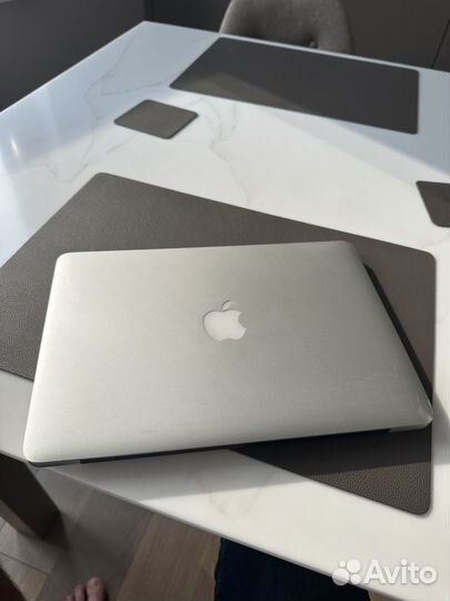 Apple MacBook Pro 13, early 2015
