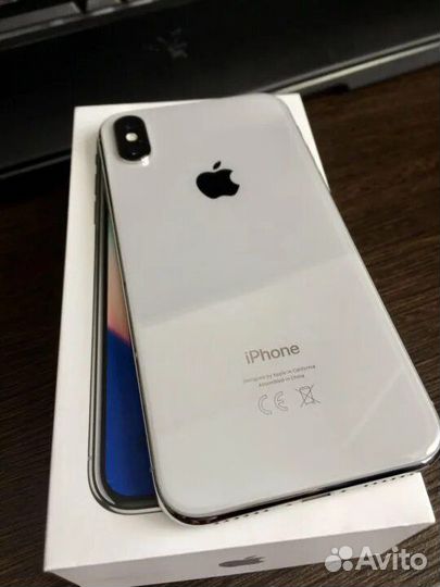 iPhone X, 64 ГБ