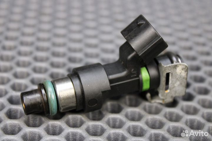 Форсунка топливная Nissan Teana J32 VQ25DE