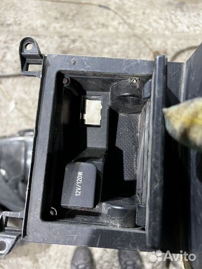 Ящик передней консоли Тойота Камри v50