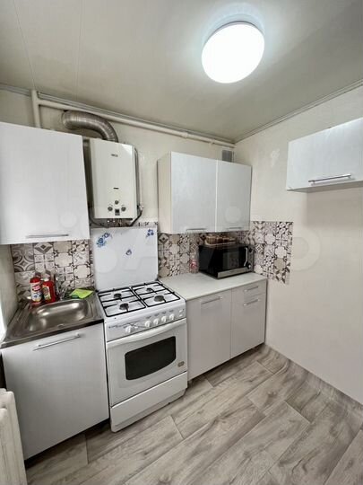 2-к. квартира, 44 м², 1/3 эт.