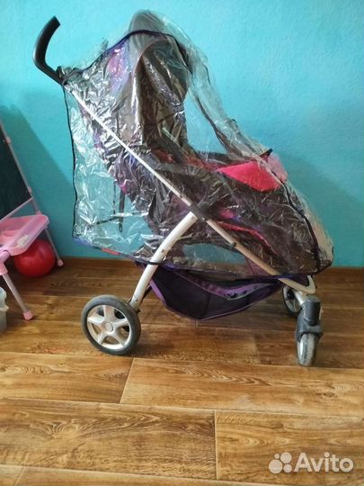 Прогулочная коляска