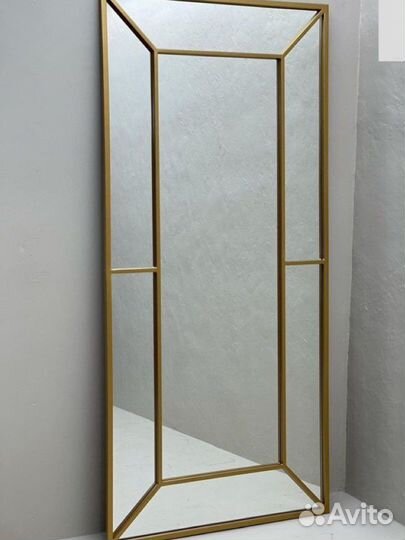 Зеркало напольное в стиле лофт