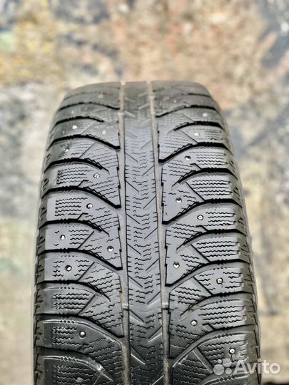 Bridgestone Ice Cruiser 7000 235/65 R17 108T