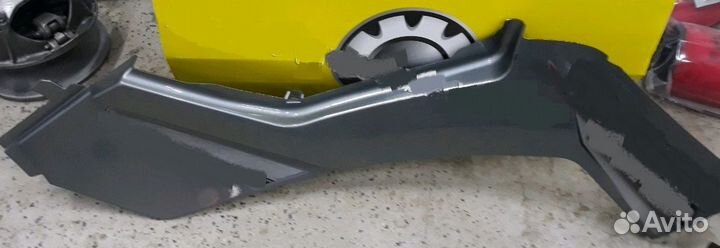 Прав боковая панель Can-Am Outlander Max 705002972