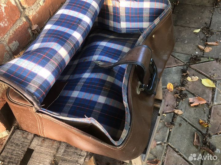 Чемодан времен СССР на рестраврацию