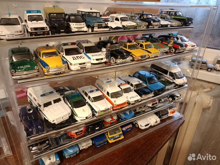 Полицейские машины мира 1/43 поштучно