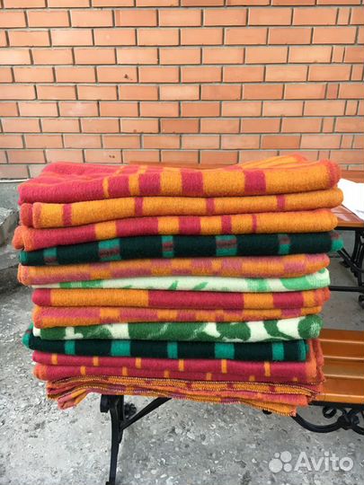 Продаю одеяла шерсть