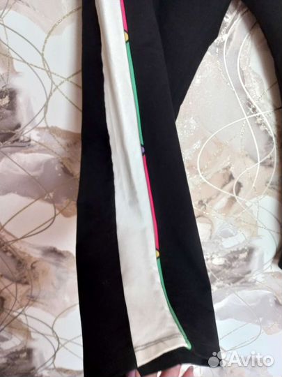 Спортивный костюм женский