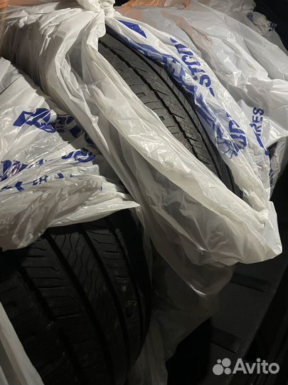 Yokohama 104ZR 225/55 R18 98