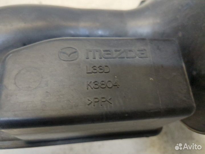 Воздухозаборник Mazda CX-7, 2010