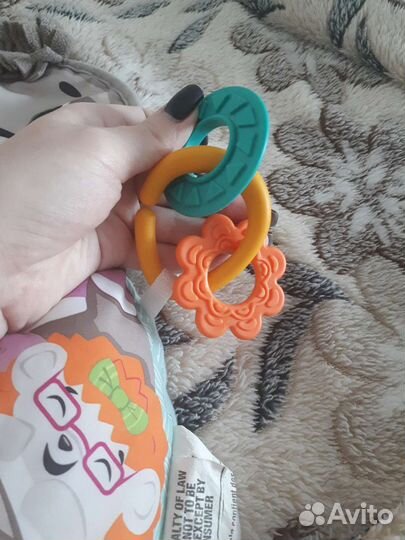 Подушка для малыша Ленивец fisher price