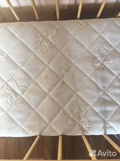 Детская кроватка