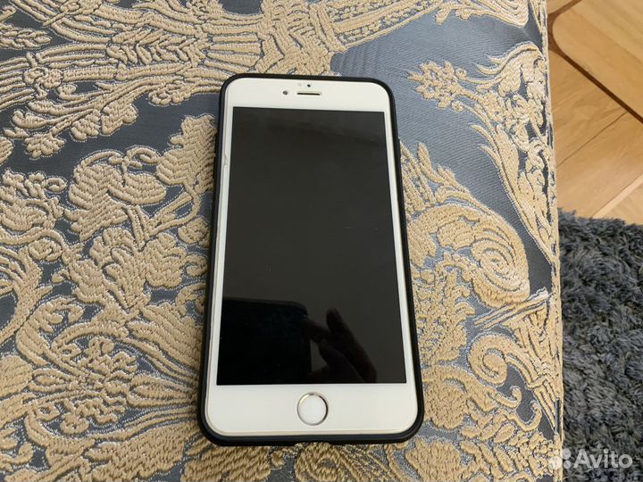 Телефон iPhone 6 Plus