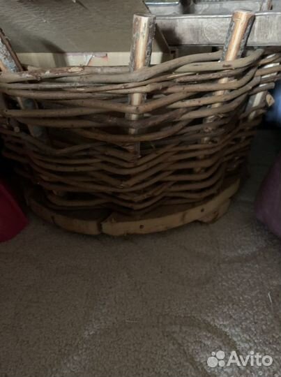 Корзина и телега из дерева