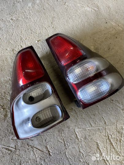 Задние фары Toyota Land Cruiser Prado 120