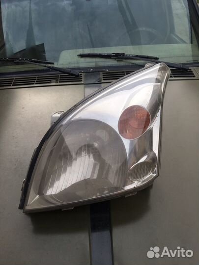 Тойота LC Prado 120 Фара Левая оригинал