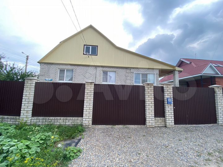 Коттедж 236 м² на участке 10 сот.