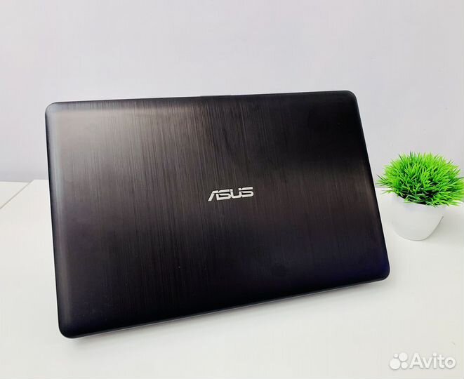 Ноутбук asus