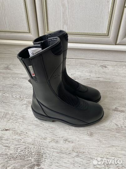 Новые Triumph р. 38 EUR мотоботы