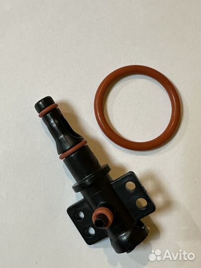 Штуцер подачи воды Saeco + уплотнитель