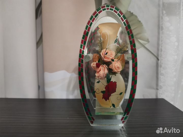 Декоративная ваза