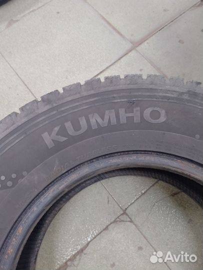 Kumho 722 225/70 R15C