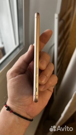 iPhone 8, 64 ГБ
