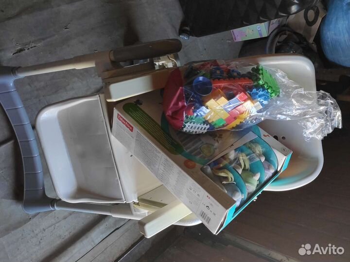 Детский стульчик для кормления