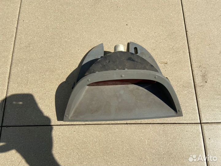 Дополнительный стоп сигнал Renault Symbol