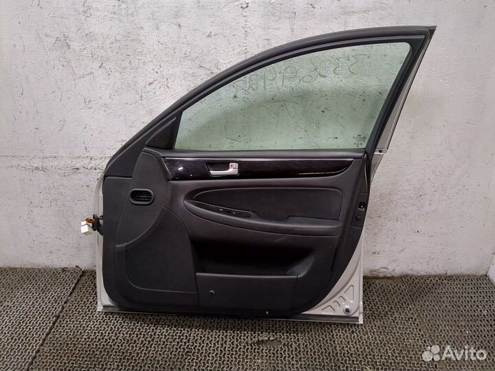 Дверь правая передняя Hyundai Genesis
