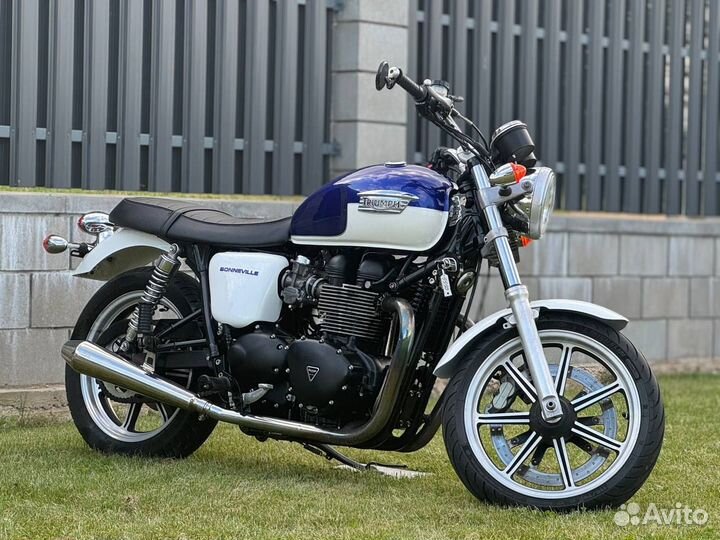 Triumph Bonneville 2014