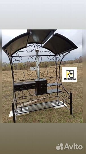 Кованый мангал с крышей 