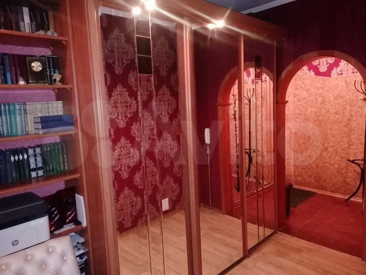 2-к. квартира, 82 м², 9/10 эт.