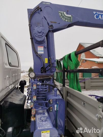 Бортовой грузовик Isuzu NQR75R с КМУ Tadano, 2009