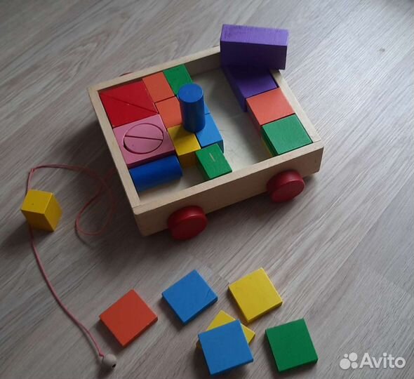 Деревянные игрушки сортеры