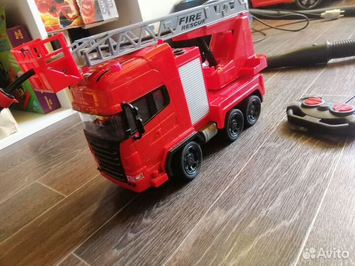 Машинка пожарная