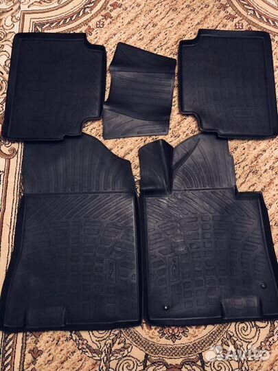 Автомобильные коврики резиновые Kia K5 салон