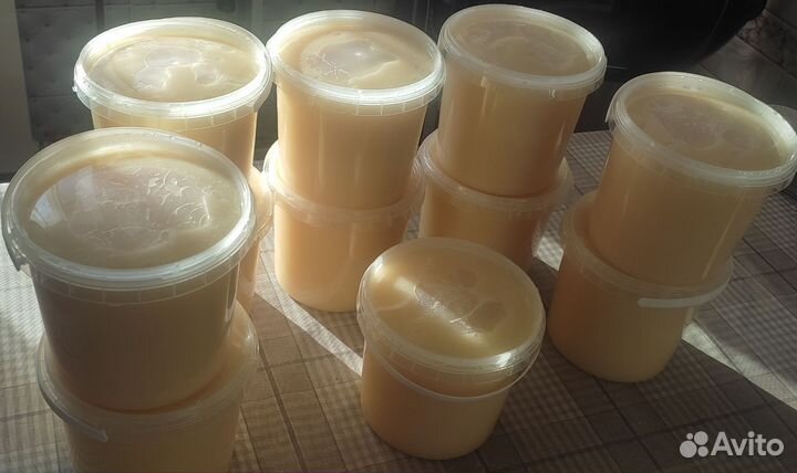 Натуральный деревенский мёд