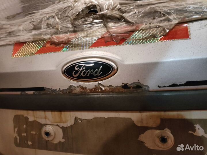 Крышка багажника Ford fiesta 5 дверей проводка