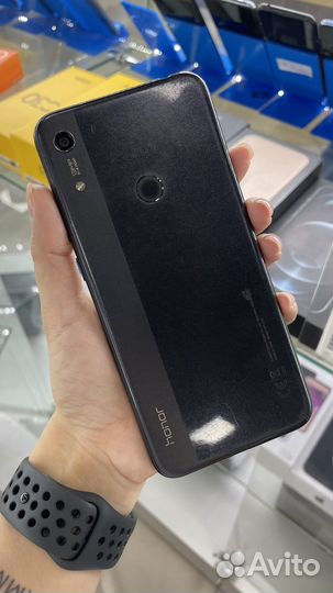 Honor 8a 2/32gb