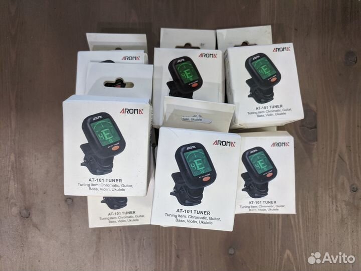 Тюнер для настройки гитар. Новый