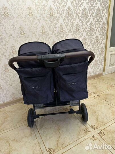 Коляска для двойни