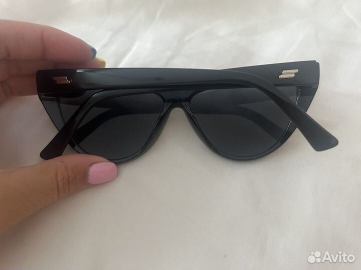 Солнцезащитные очки