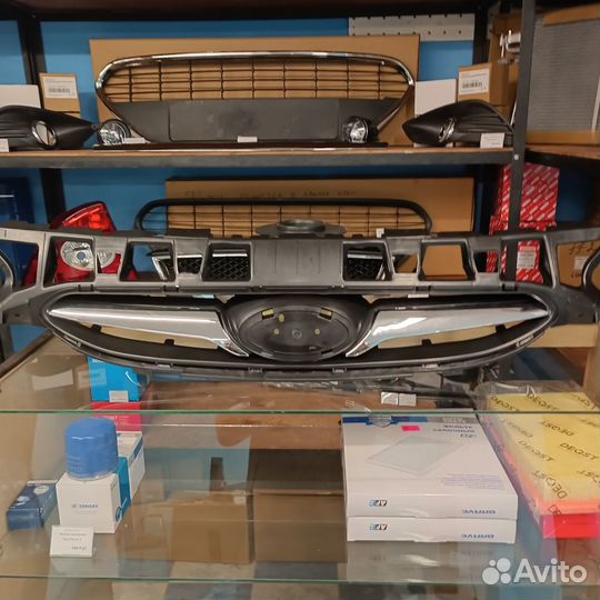 Решетка радиатора Hyundai Solaris 11