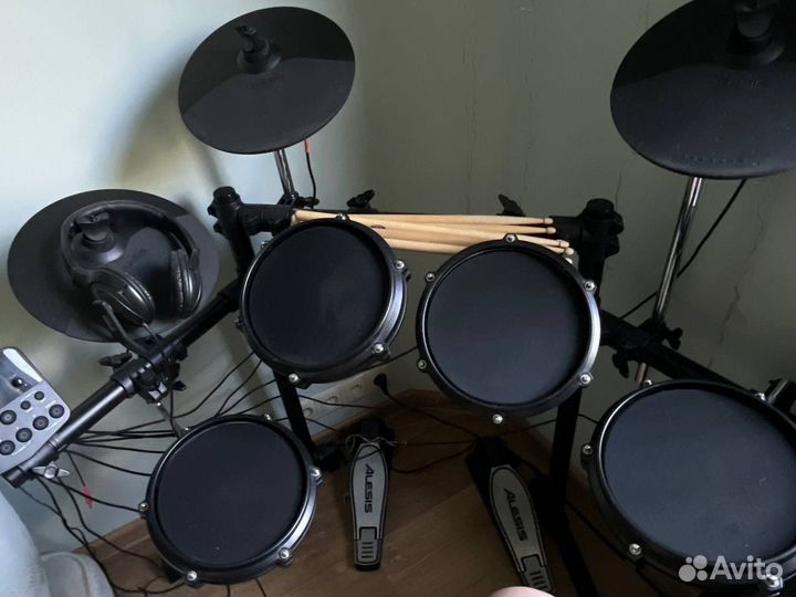 Электронные ударные alesis turbo mesh kit